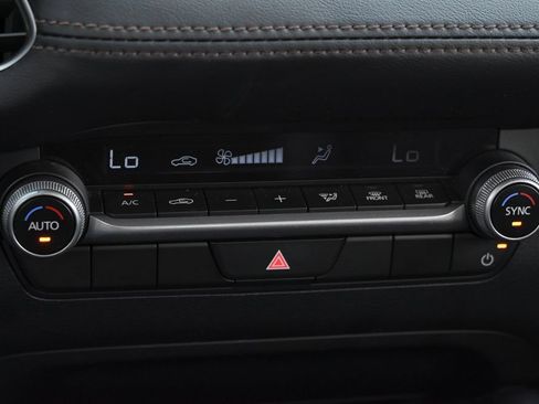 Certified 2025 MAZDA MAZDA3 s FWD image 31