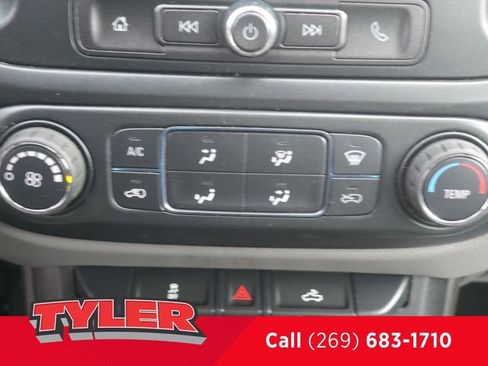 Used 2018 Chevrolet Colorado W/T w/ WT Convenience Package image 27