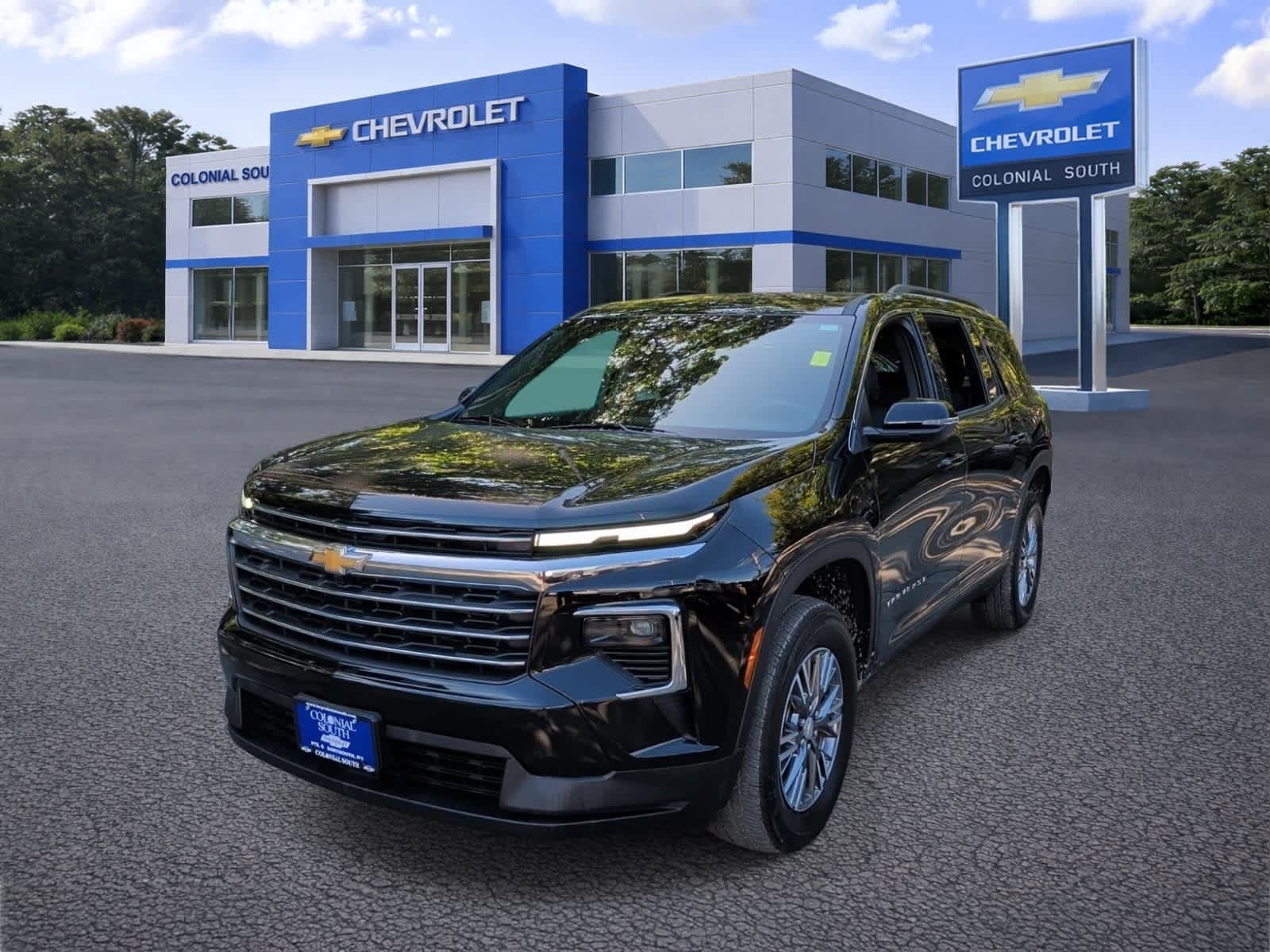 Certified 2026 Chevrolet Traverse LT AWD/4WD image 2