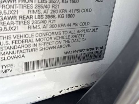 Used 2022 Audi SQ7 Prestige w/ SQ7 Sport Package AWD/4WD image 20