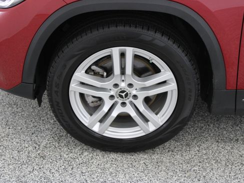 Used 2022 Mercedes-Benz GLA 250 4MATIC image 11