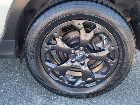 Used 2023 Subaru Crosstrek 2.0i Premium w/ Special Edition image 6