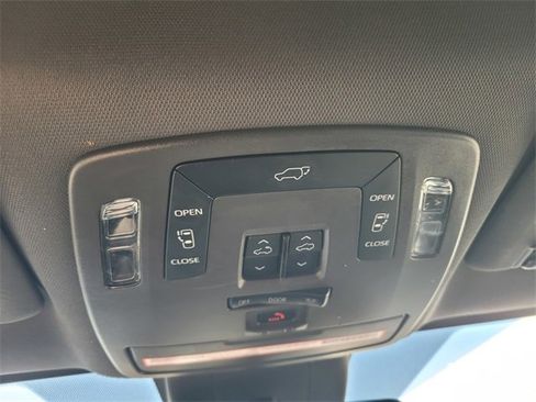 Used 2024 Toyota Sienna XSE image 23