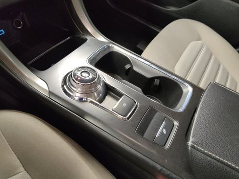 Used 2018 Ford Fusion S image 26