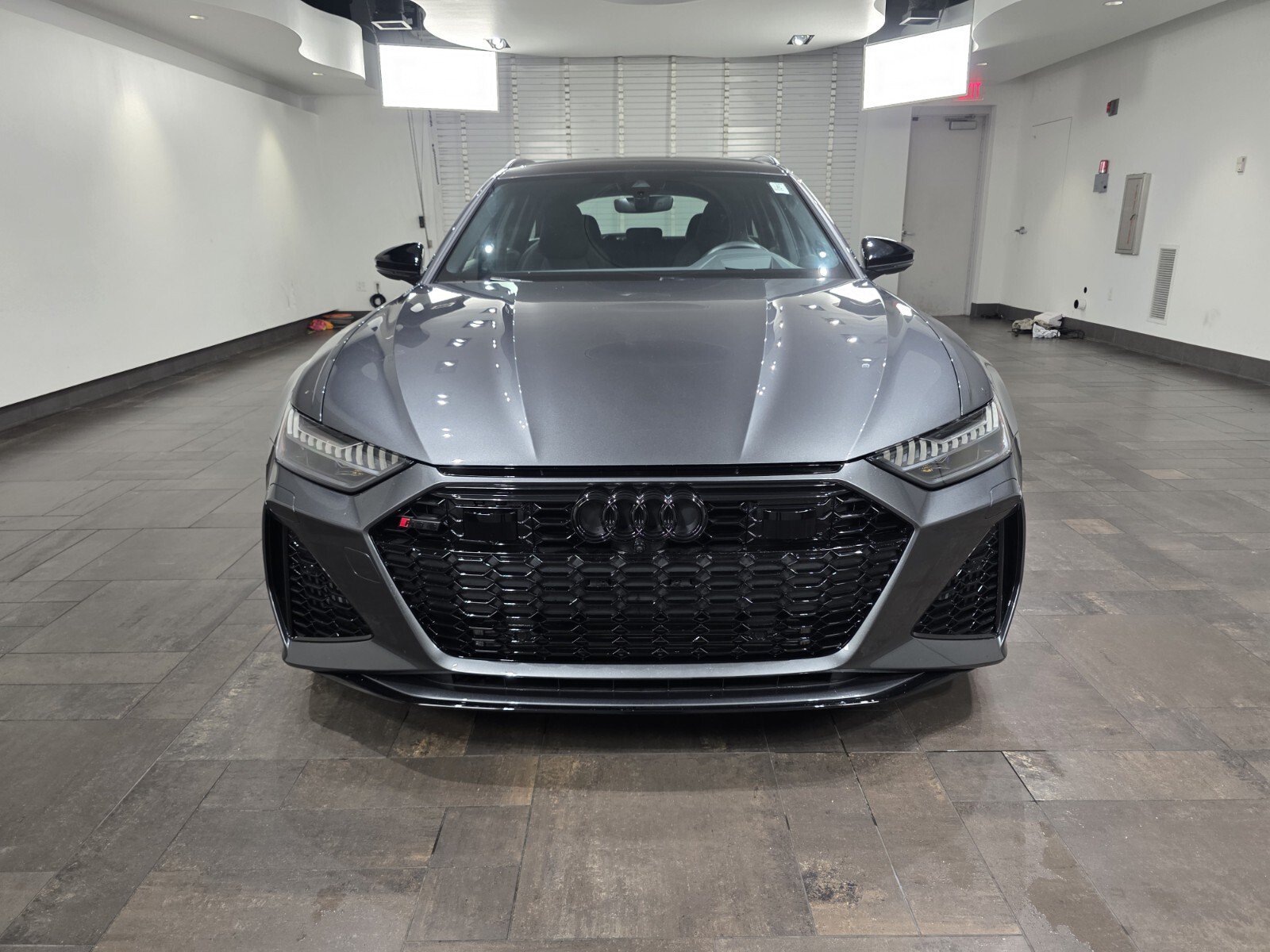 Used 2024 Audi RS 6 performance AWD/4WD image 2