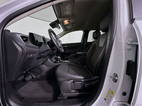 Used 2025 Buick Encore GX Preferred FWD image 13