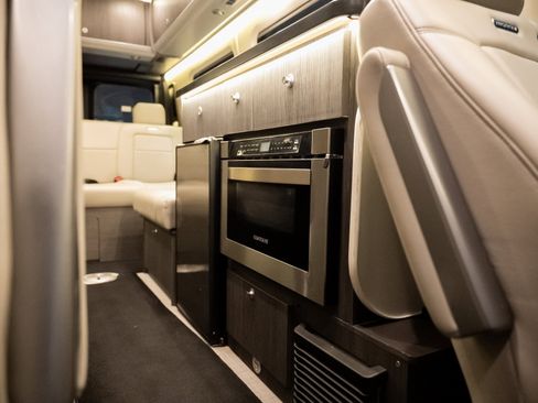 Used 2021 Mercedes-Benz Sprinter 3500 image 68