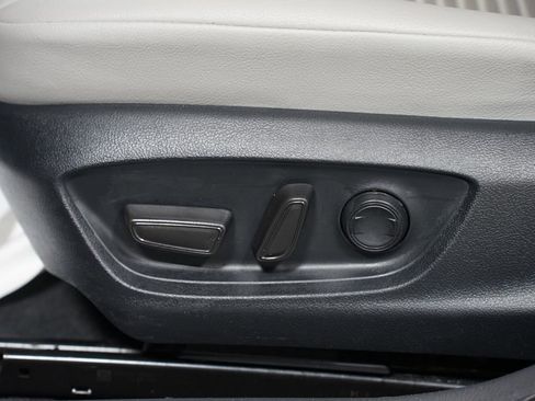 Used 2023 Toyota Camry SE image 31