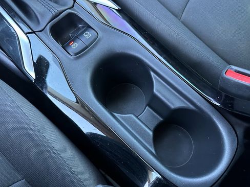 Used 2022 Toyota Corolla LE image 22