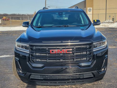 Used 2023 GMC Acadia SLT w/ Elevation Edition image 4