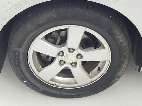 Used 2015 Chevrolet Cruze LT image 23