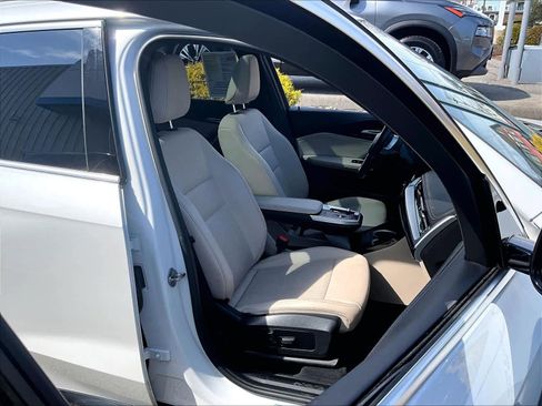 Used 2023 BMW X1 xDrive28i w/ Convenience Package image 11