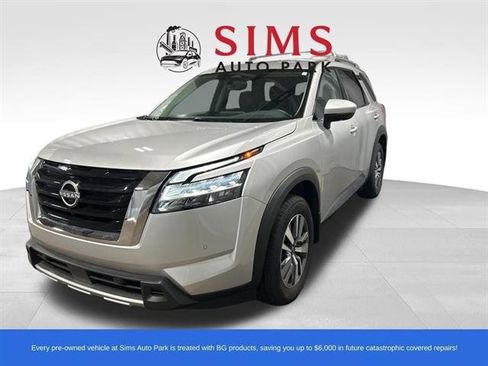 Used 2024 Nissan Pathfinder SL w/ Cargo Package image 44