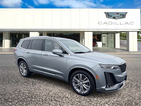 Certified 2023 Cadillac XT6 Premium Luxury w/ LPO, Floor Liner Package image 7