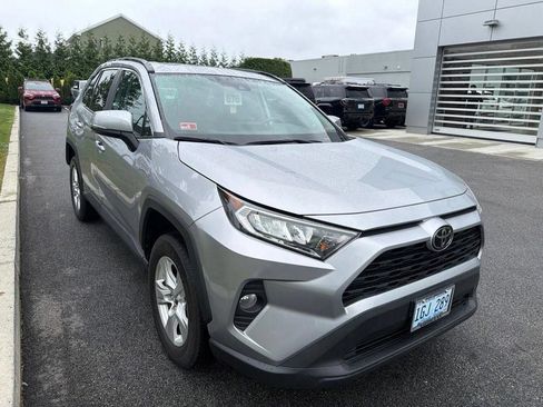 Used 2021 Toyota RAV4 XLE w/ Convenience Package AWD/4WD image 1