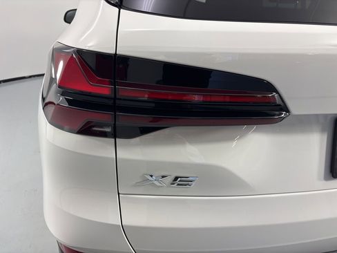 Used 2026 BMW X5 xDrive40i image 9