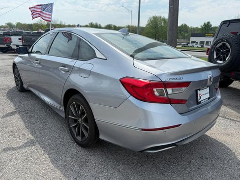 Used 2022 Honda Accord EX-L image 2