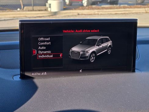 Used 2018 Audi Q7 3.0T Prestige image 35