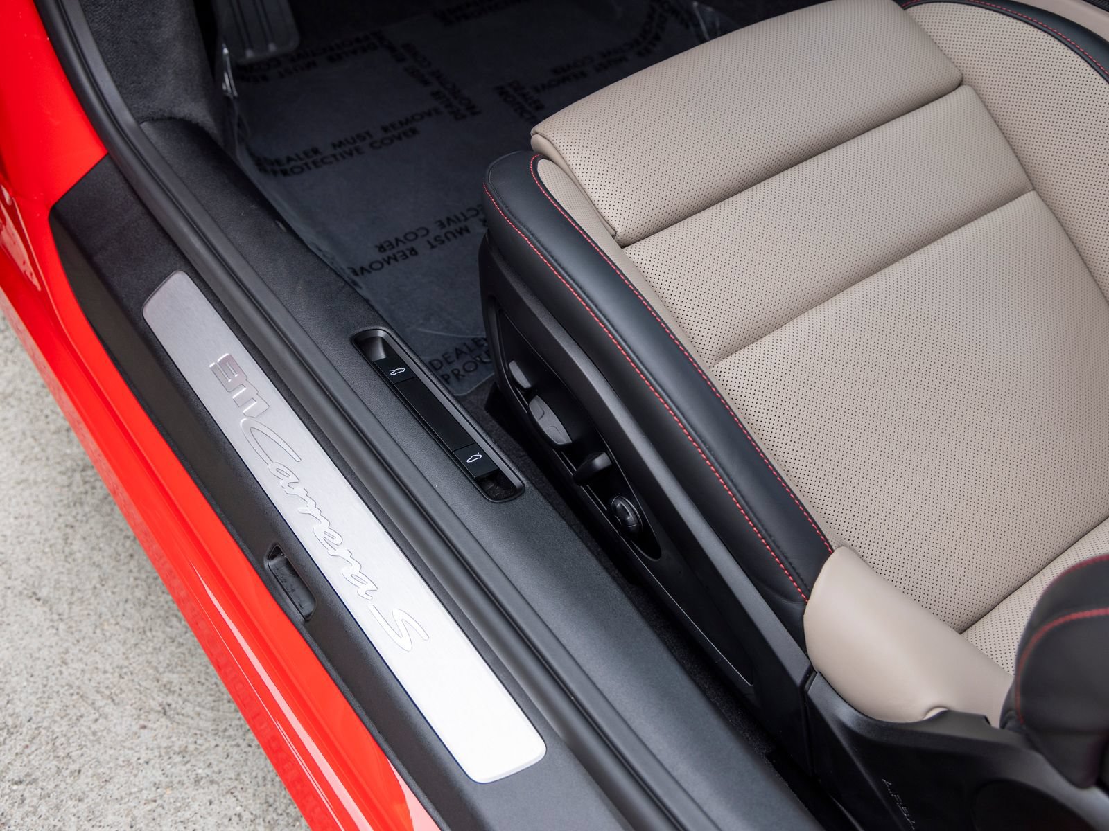 Certified 2025 Porsche 911 Carrera S RWD image 30