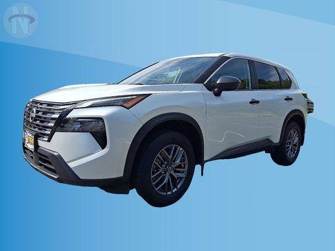 Used 2024 Nissan Rogue S AWD/4WD image 10
