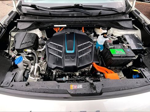 Used 2022 Kia Niro EX w/ Cold Weather Package image 28