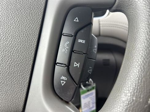 Used 2016 Chevrolet Traverse LS image 19