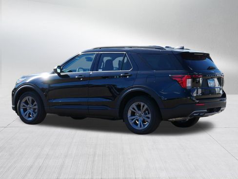 Used 2026 Ford Explorer Active w/ Active Comfort Package AWD/4WD image 5