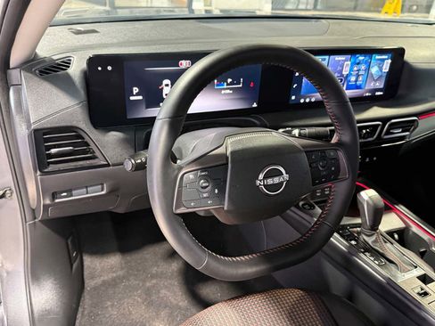 Used 2026 Nissan Sentra SR w/ Floor Mat Package FWD image 27