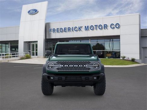 New 2025 Ford Bronco Badlands image 6