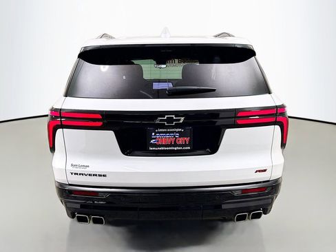 Used 2024 Chevrolet Traverse RS FWD image 7