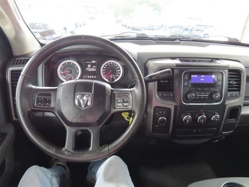 Used 2013 RAM 1500 Express AWD/4WD image 19