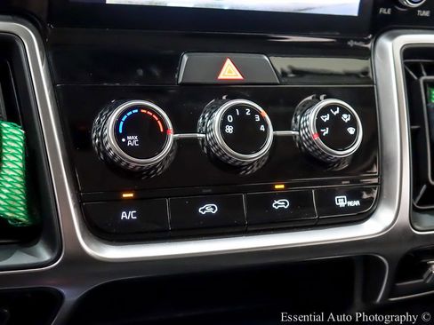 Used 2022 Kia Sorento LX image 23