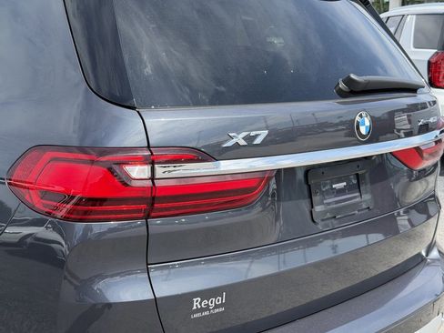 Used 2021 BMW X7 xDrive40i w/ Premium Package AWD/4WD image 12