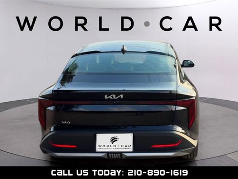 Used 2025 Kia K4 EX image 11
