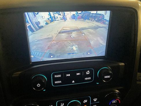 Used 2018 Chevrolet Silverado 1500 LT w/ All Star Edition image 19