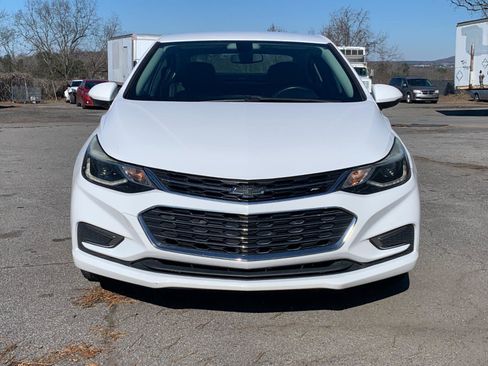 Used 2018 Chevrolet Cruze Premier image 5