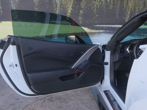 Used 2019 Chevrolet Corvette Grand Sport w/ Carbon Flash Badge Package image 10