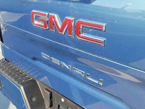 Used 2025 GMC Sierra 1500 Denali w/ Denali Reserve Package image 8