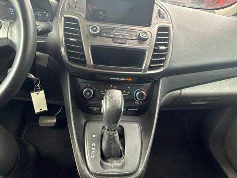Used 2020 Ford Transit Connect XLT FWD image 17