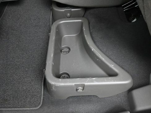 Used 2021 Nissan Frontier SV w/ Midnight Edition Floor Mats image 24