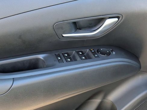 Used 2025 Hyundai Santa Cruz SE image 21