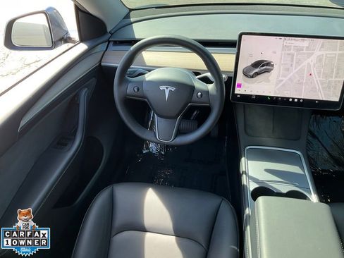 Used 2025 Tesla Model Y Long Range image 37