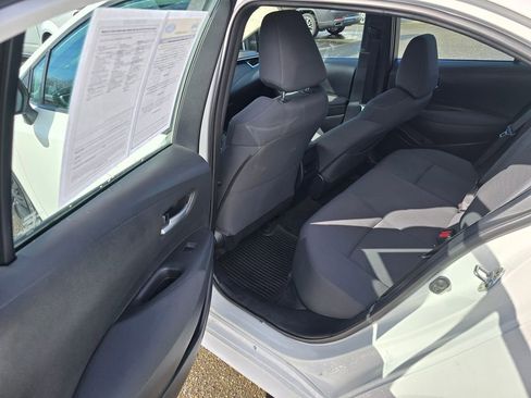 Used 2020 Toyota Corolla LE image 10