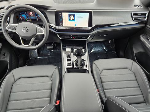 New 2026 Volkswagen Atlas Cross Sport SEL image 9