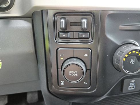 New 2026 Ford F250 XL w/ XL Chrome Package AWD/4WD image 15