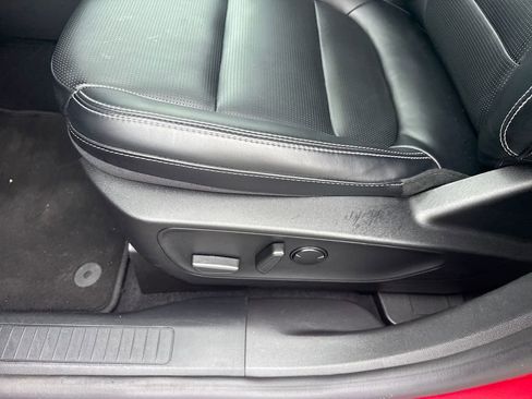 Used 2023 Ford Escape Platinum image 29