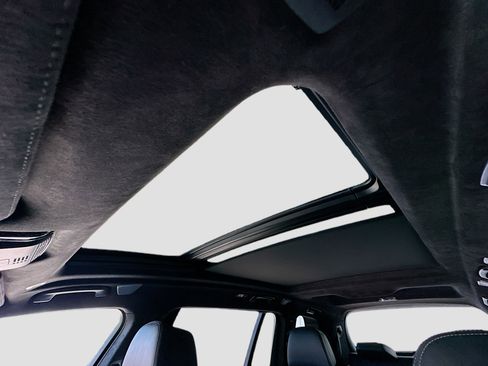 Certified 2024 BMW X7 M60i w/ Executive Package AWD/4WD image 23