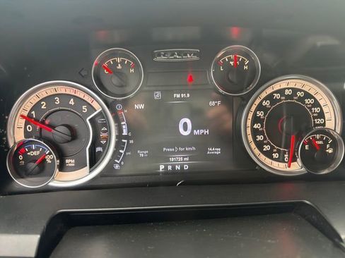 Used 2015 RAM 2500 Laramie AWD/4WD image 19