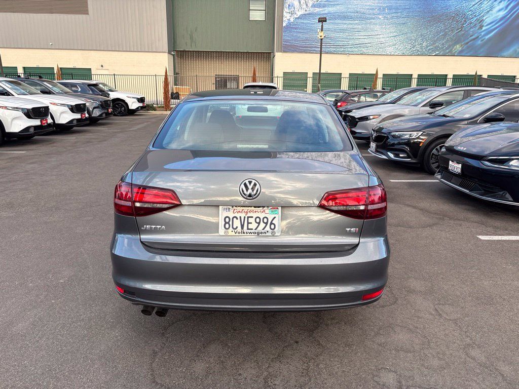 Used 2018 Volkswagen Jetta S FWD image 8
