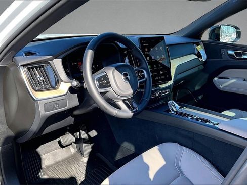 Certified 2026 Volvo XC60 B5 Plus w/ Protection Package Premier image 17